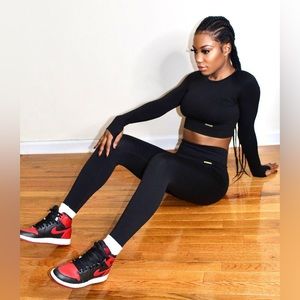 CASA.XXXI The On Me Seamless Set Size Large